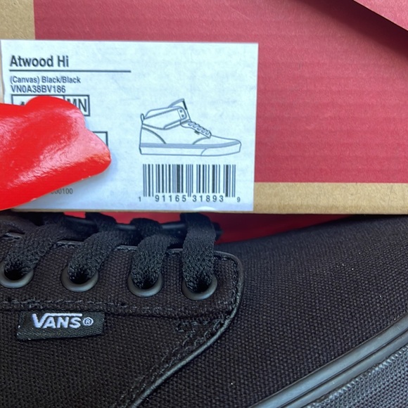 Vans Men’s Atwood Hi
(Canvas) Black/Black
VN0A38BV186 Sneakers - Picture 16 of 16